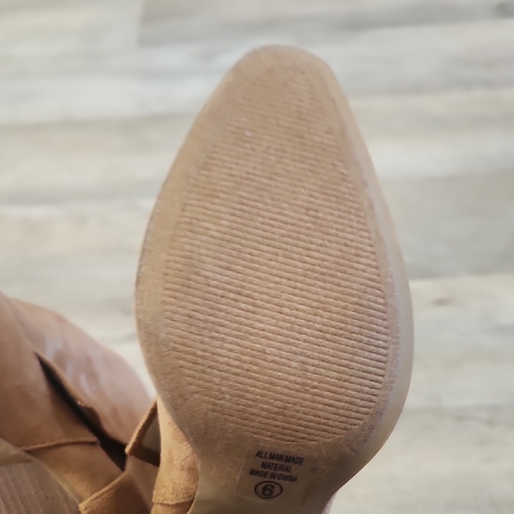 Closet Clean Out Tan Suede Women's Boots - Picture 10 of 11